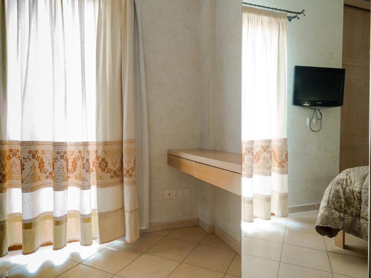 Jeremy House 53 - Klodge Olbia Esterno foto